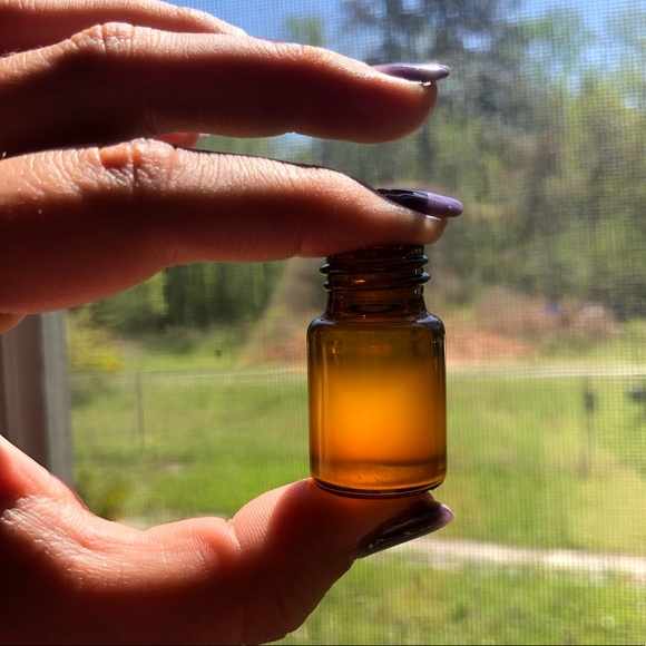 Classic Insect Repellant Made With Essential Oils - Picture 2 of 14